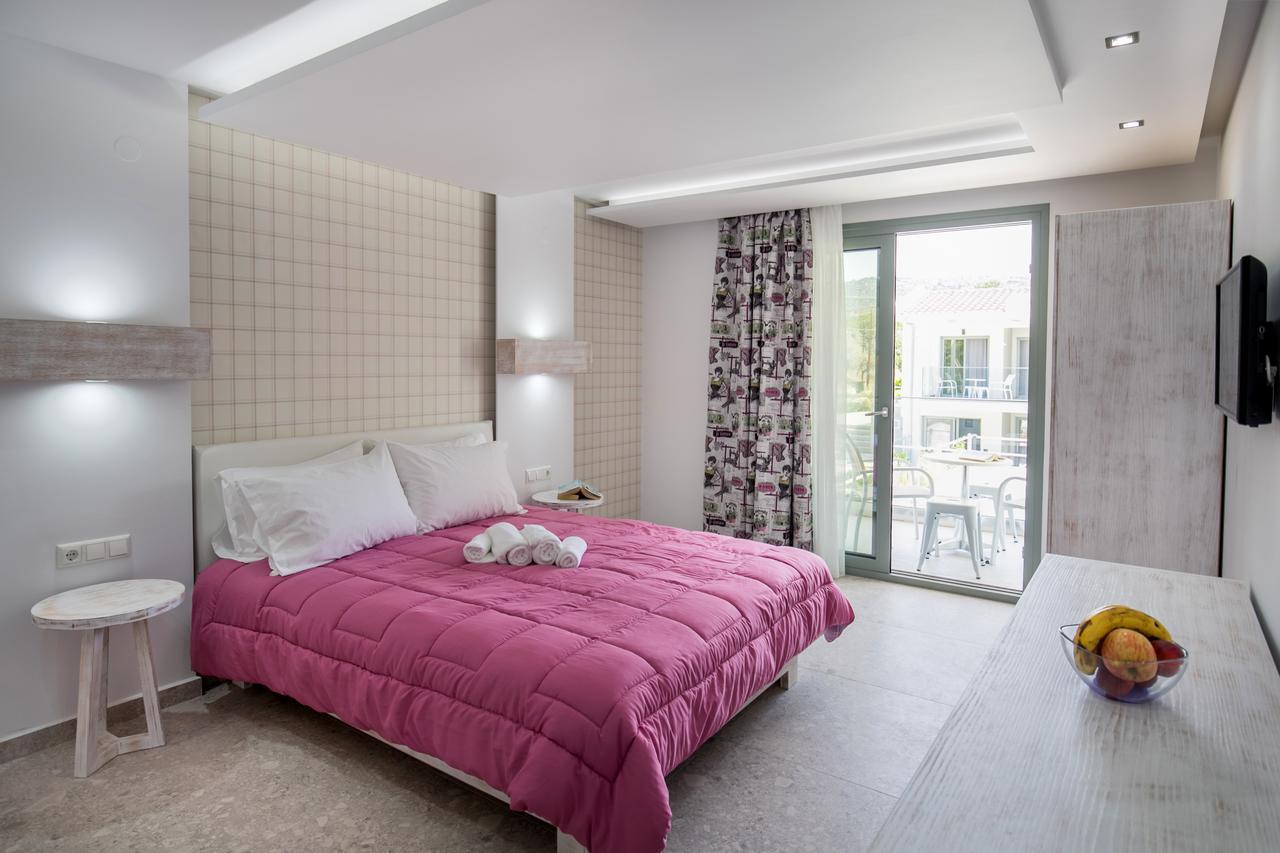 The Elegant Apartments โปตอส ภายนอก รูปภาพ