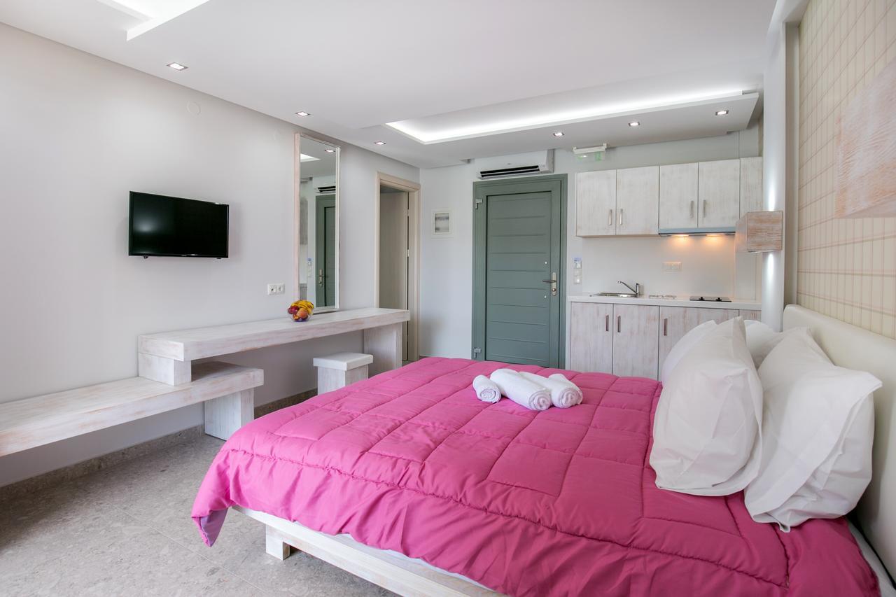 The Elegant Apartments โปตอส ภายนอก รูปภาพ
